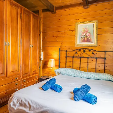 4br Wooden House -pool, Views & Parking 펜션 칸델라리아