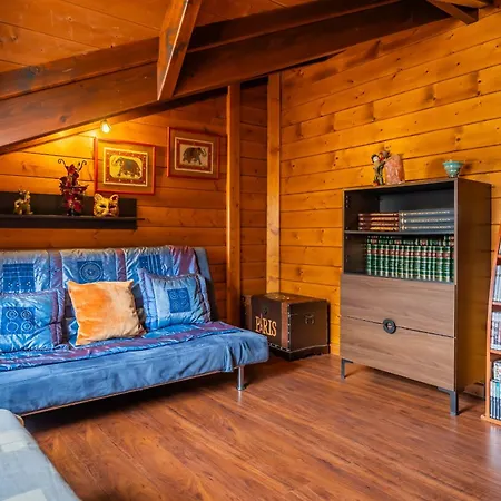펜션 4br Wooden House -pool, Views & Parking 칸델라리아