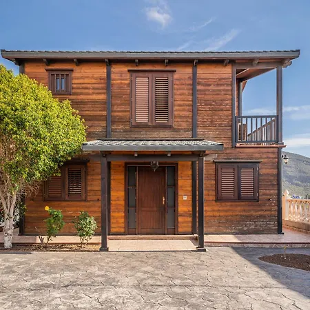 4br Wooden House -pool, Views & Parking Сasa de vacaciones Candelaria